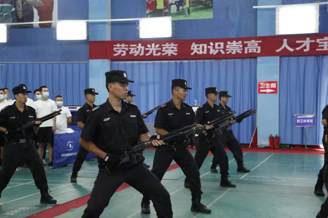 這個盛夏，他們?nèi)计鸨０仓盎稹保? /></div>

						
						<div   id=