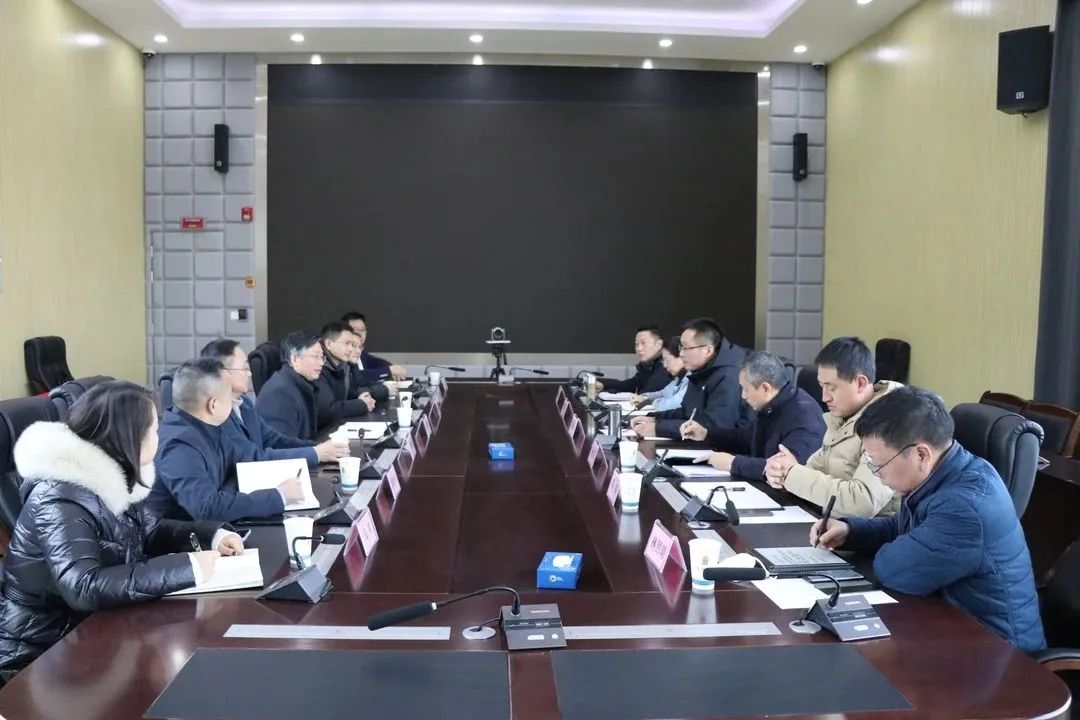 凝心聚力謀發(fā)展 攜手同心再出發(fā)——德陽發(fā)展集團(tuán)與市住建局、市交通局、市國資委謀劃部署2023年工作