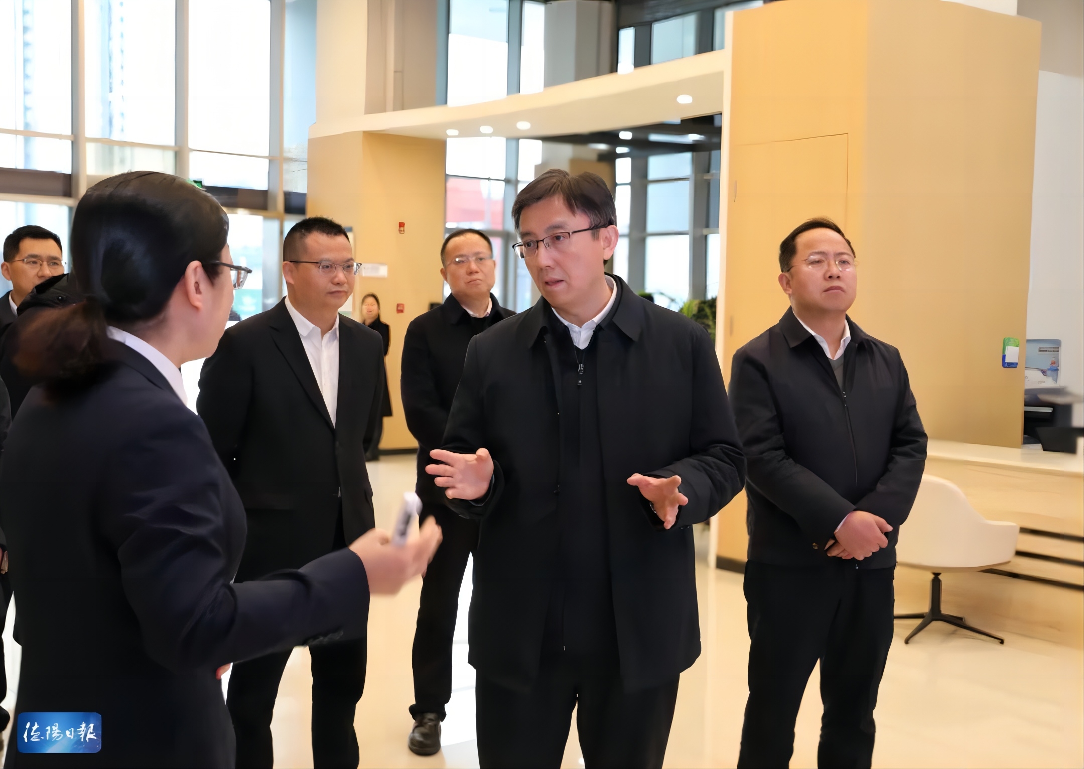 黃朝陽調(diào)研德陽發(fā)展控股集團有限公司時強調(diào)：聚焦中心大局主動作為 為推動德陽經(jīng)濟社會高質量發(fā)展提供強大動力
