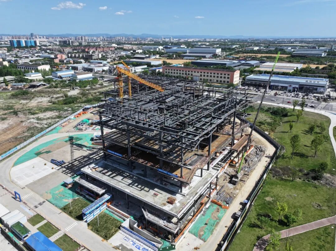 一線傳真│奮斗不止，筑鼎未來——市博物館建設(shè)項目主體結(jié)構(gòu)順利封頂